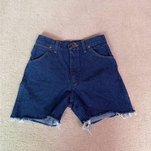 Wrangler Classic Blue Denim Shorts - Picture 4 of 9